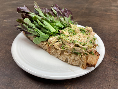chive-pesto-chicken-sandwich