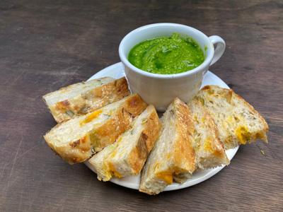green-onion-pesto-with-green-onion-jalapeno-bread